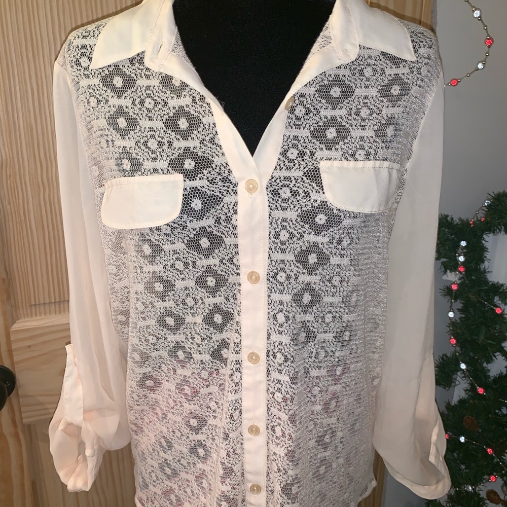 🔵 Love On A Hanger Ivory / Cream Blouse Size M